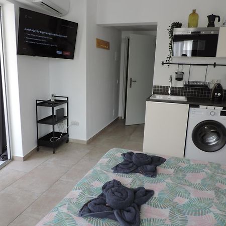 Begonia City Center Apartment 230 By Namaste Elite トレモリノス エクステリア 写真