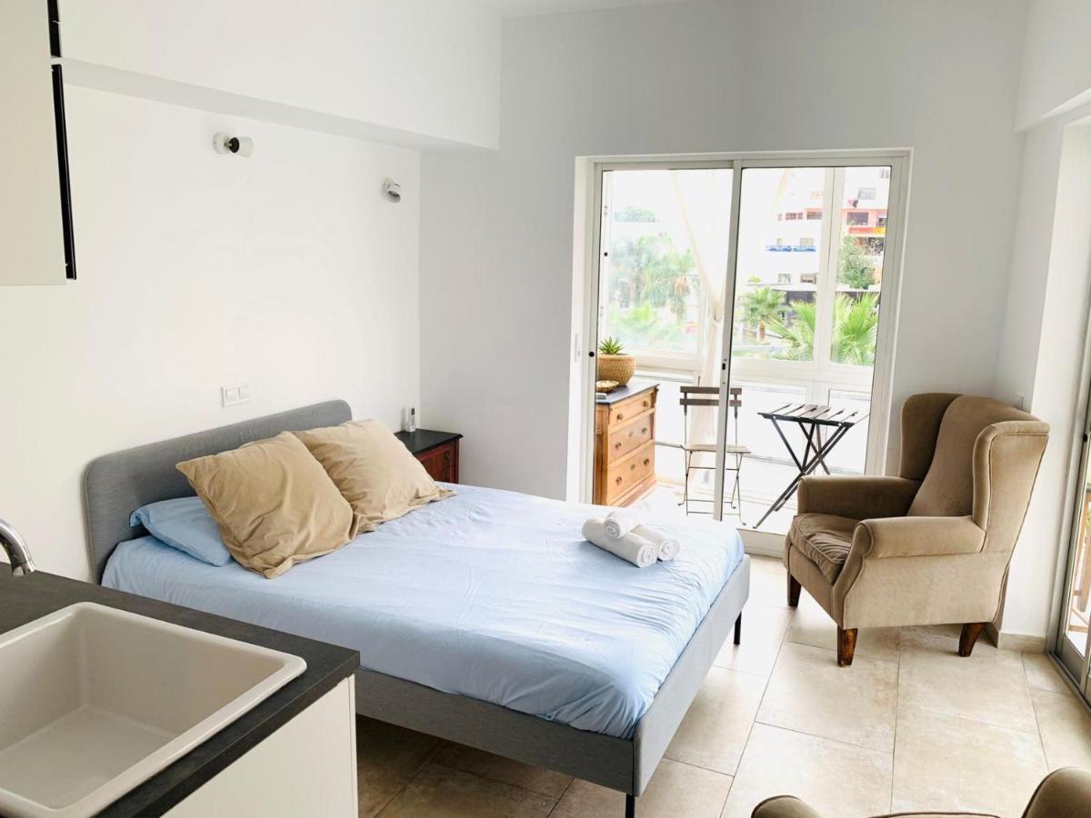 Begonia City Center Apartment 230 By Namaste Elite トレモリノス エクステリア 写真
